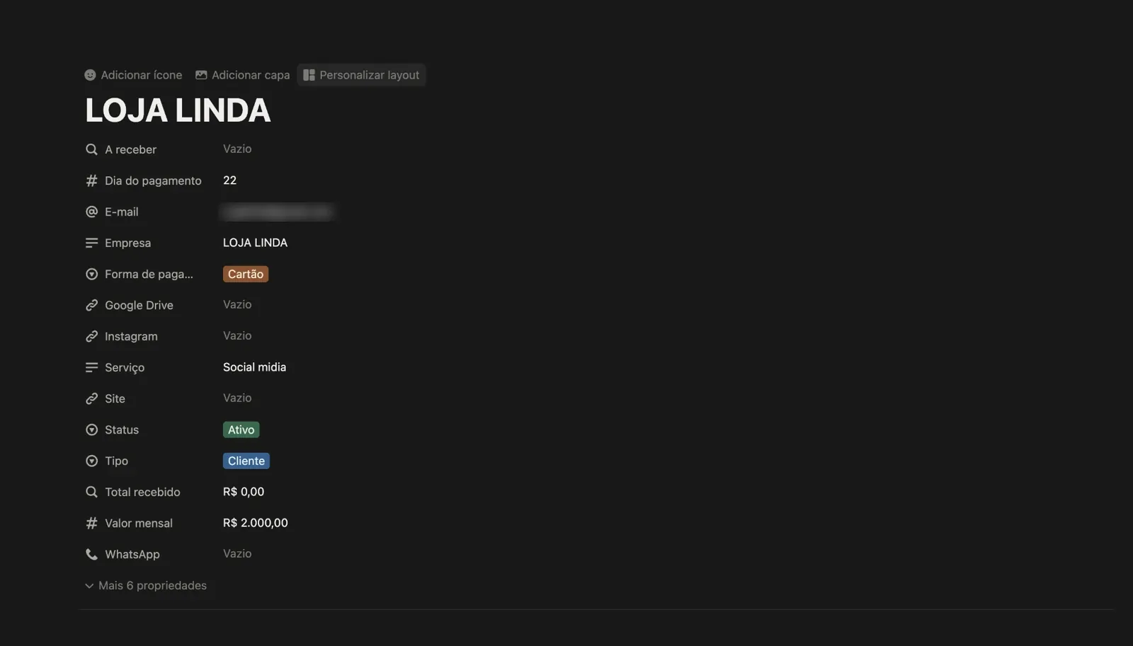 Ficha de um cliente com dia do pagamento, forma de pagamento, serviço, status, tipo e valor mensal. O e-mail está desfocado.